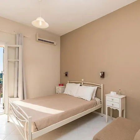 With Sea View And Pool - Corfu アパート *