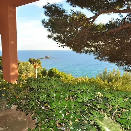With Sea View And Pool - Corfu *